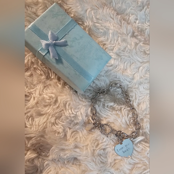 Toggle Heart Charm Bracelet Love You More inscription Stainless Steel NWOT - Picture 5 of 7